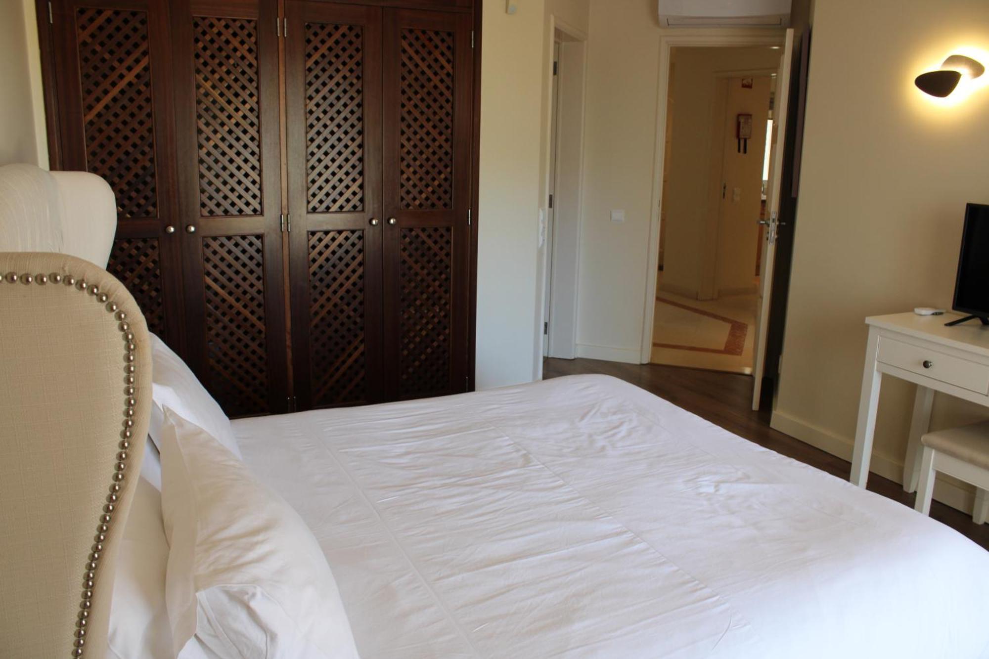 Luxury 2 Bedroom Apartment With Private Garden المانسيل المظهر الخارجي الصورة